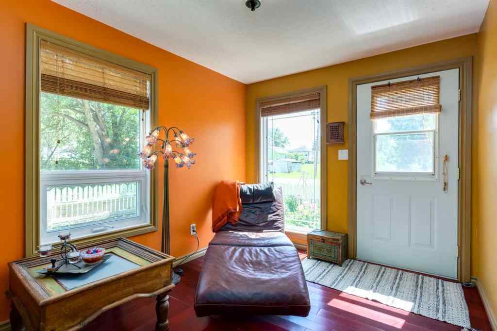 MLS® A2250196 - 235 5 Street  in East Coulee Drumheller, Residential