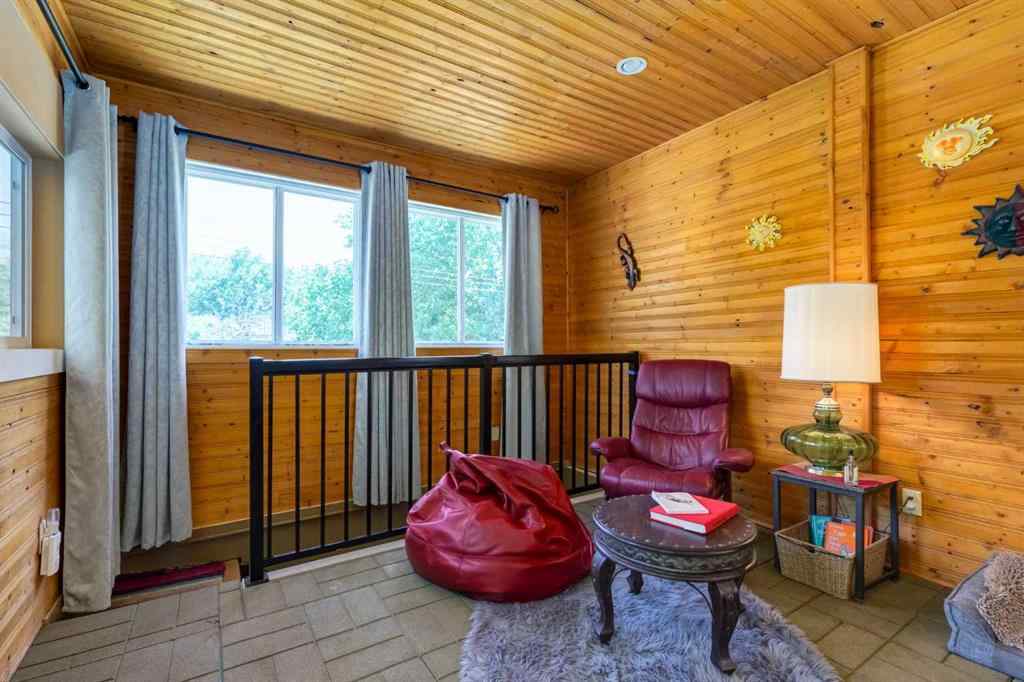 MLS® A2250196 - 235 5 Street  in East Coulee Drumheller, Residential