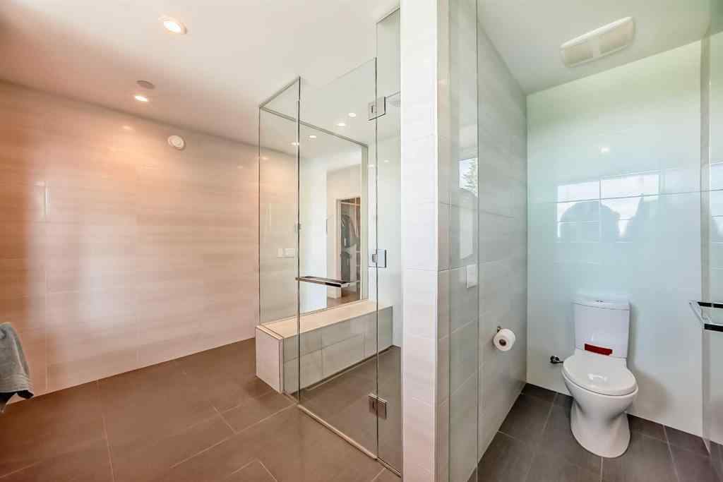 MLS® A2250201 - 3216 5 Street NW in Mount Pleasant Calgary, Residential