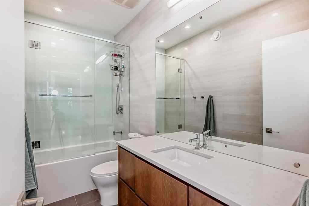 MLS® A2250201 - 3216 5 Street NW in Mount Pleasant Calgary, Residential