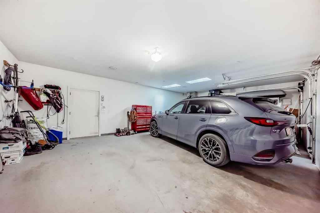 MLS® A2250201 - 3216 5 Street NW in Mount Pleasant Calgary, Residential