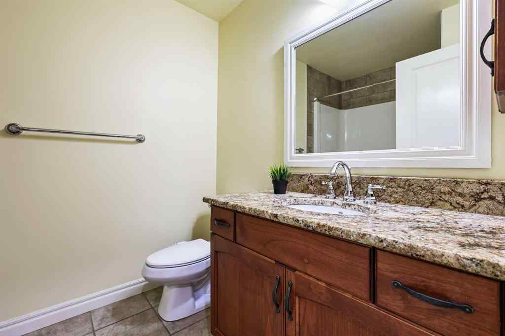 MLS® A2250210 - 8025 Cougar Ridge Avenue SW in Cougar Ridge Calgary, Residential