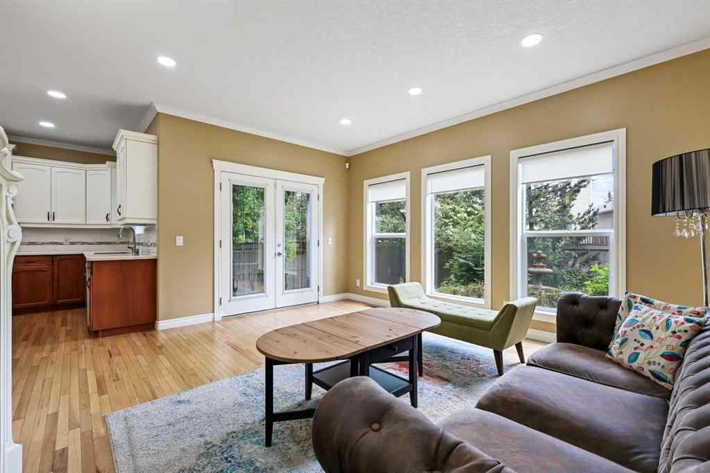 MLS® A2250210 - 8025 Cougar Ridge Avenue SW in Cougar Ridge Calgary, Residential