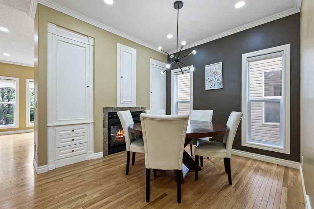 MLS® A2250210 - 8025 Cougar Ridge Avenue SW in Cougar Ridge Calgary, Residential