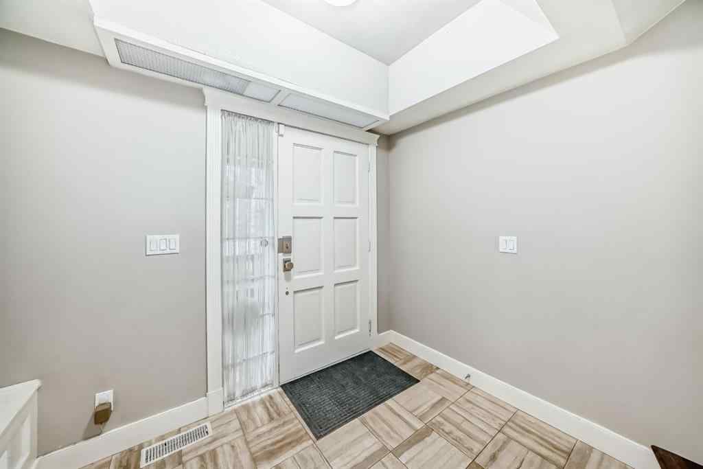 MLS® A2250214 - Unit #215 4037 42 Street NW in Varsity Calgary, Residential