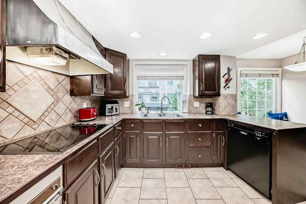 MLS® A2250214 - Unit #215 4037 42 Street NW in Varsity Calgary, Residential