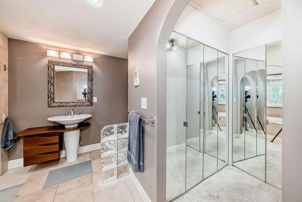 MLS® A2250214 - Unit #215 4037 42 Street NW in Varsity Calgary, Residential