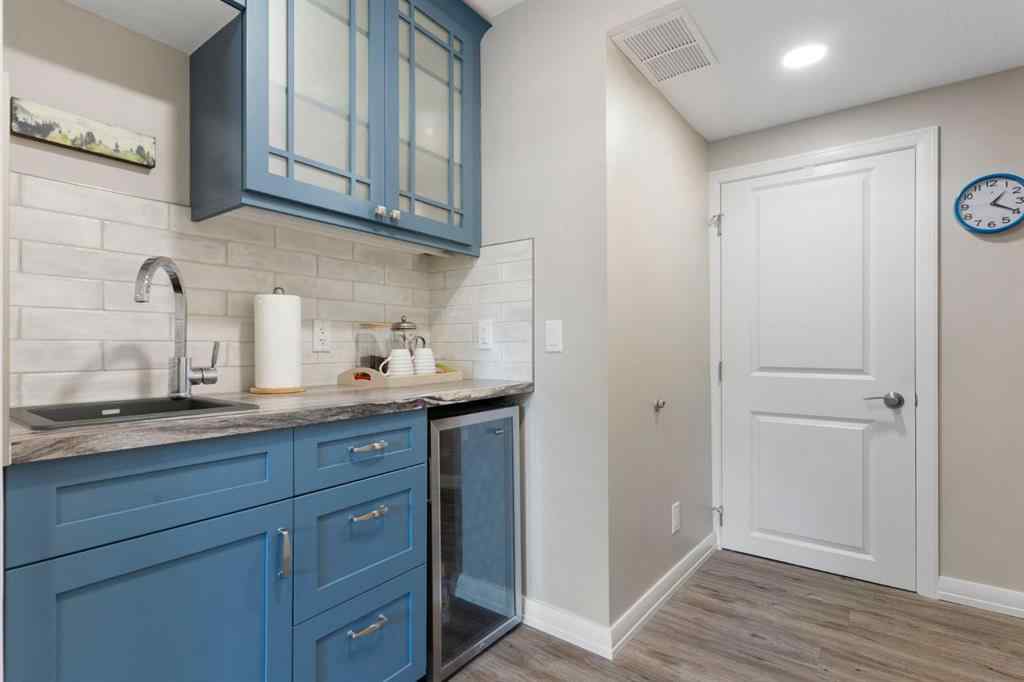 MLS® A2250217 - 33 Sundown Grove  in Sunset Ridge Cochrane, Residential