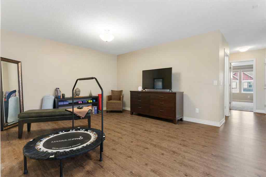 MLS® A2250217 - 33 Sundown Grove  in Sunset Ridge Cochrane, Residential