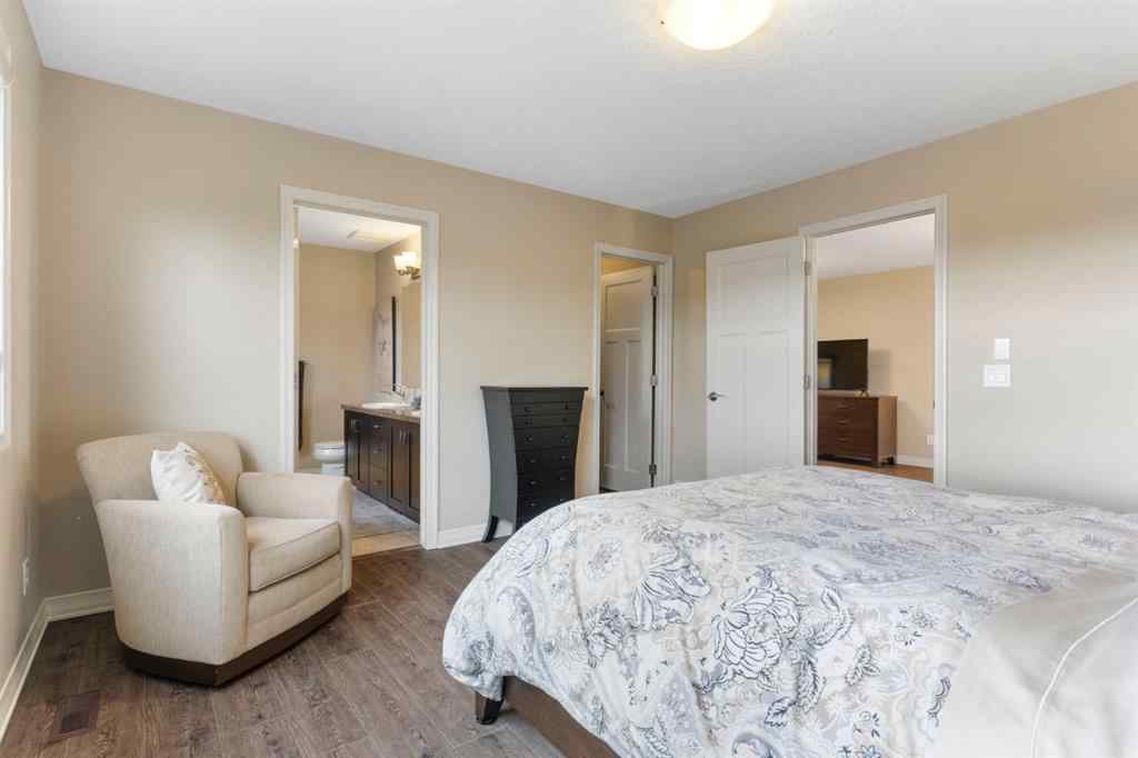 MLS® A2250217 - 33 Sundown Grove  in Sunset Ridge Cochrane, Residential