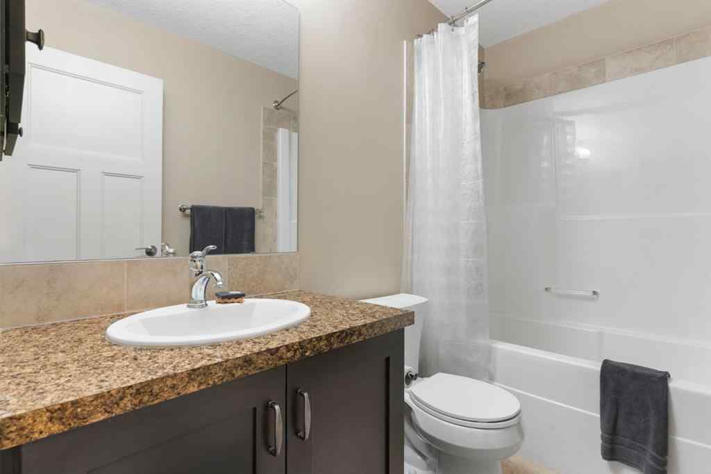 MLS® A2250217 - 33 Sundown Grove  in Sunset Ridge Cochrane, Residential