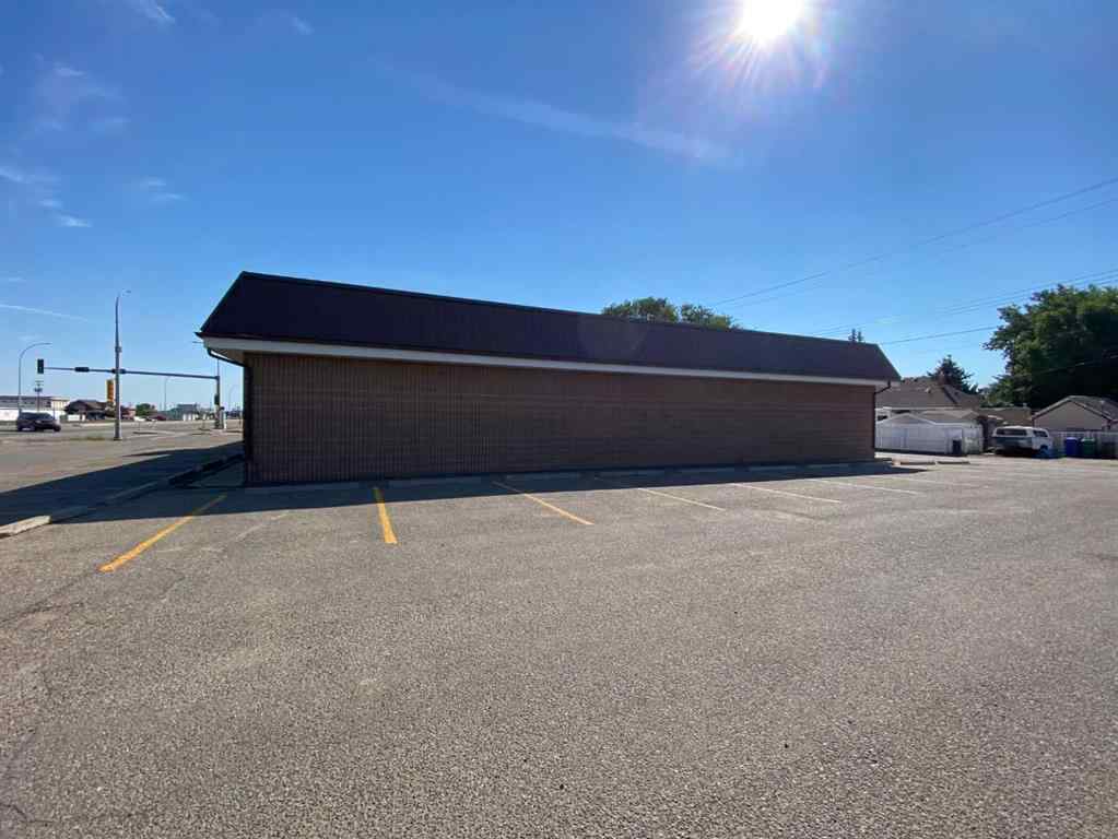 MLS® A2250225 - 5036 46 Avenue  in NONE Taber, Commercial