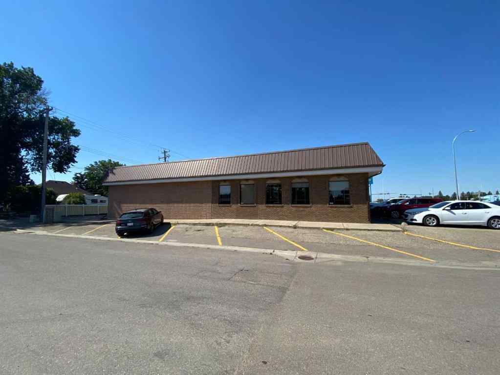 MLS® A2250225 - 5036 46 Avenue  in NONE Taber, Commercial