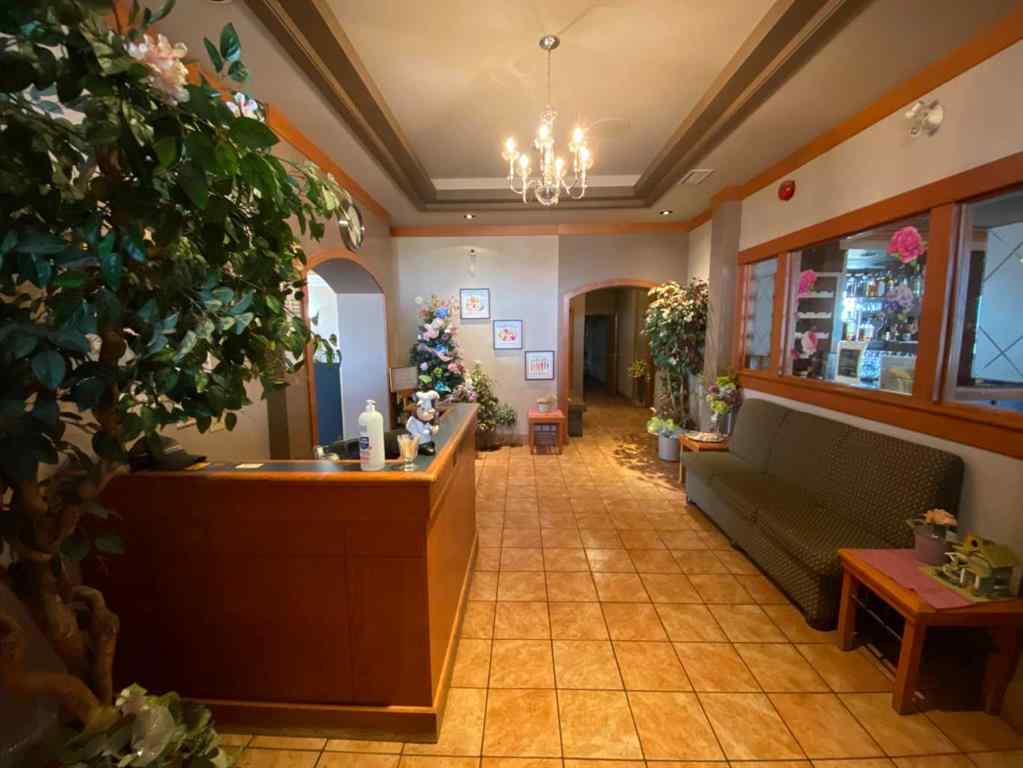 MLS® A2250225 - 5036 46 Avenue  in NONE Taber, Commercial