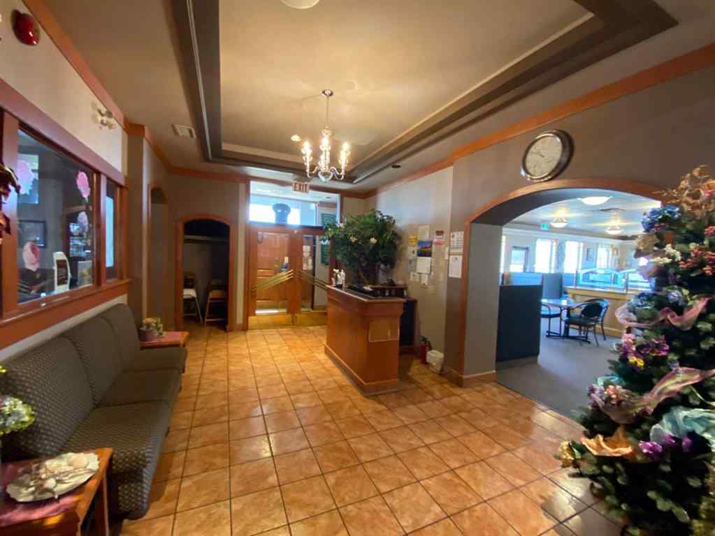 MLS® A2250225 - 5036 46 Avenue  in NONE Taber, Commercial