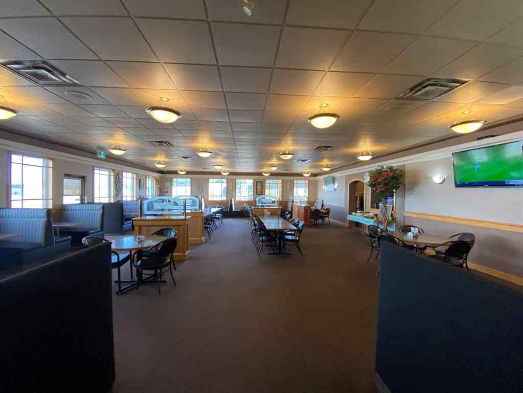 MLS® A2250225 - 5036 46 Avenue  in NONE Taber, Commercial