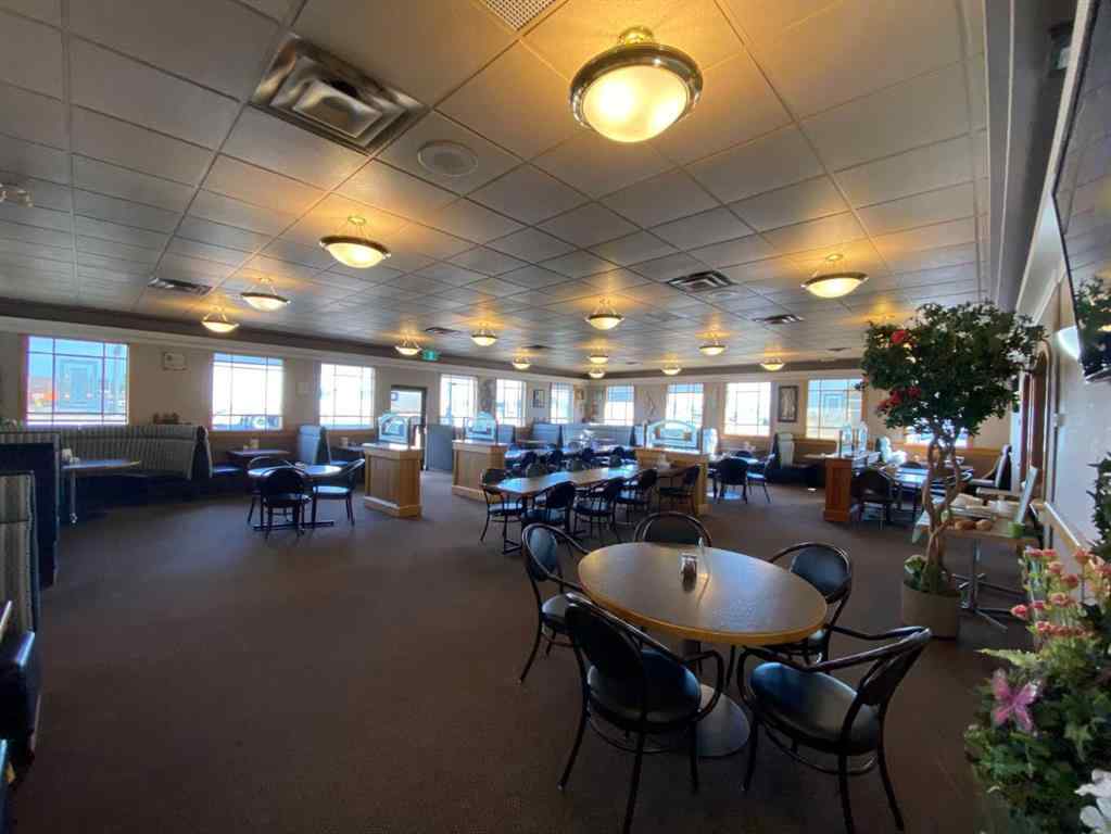MLS® A2250225 - 5036 46 Avenue  in NONE Taber, Commercial