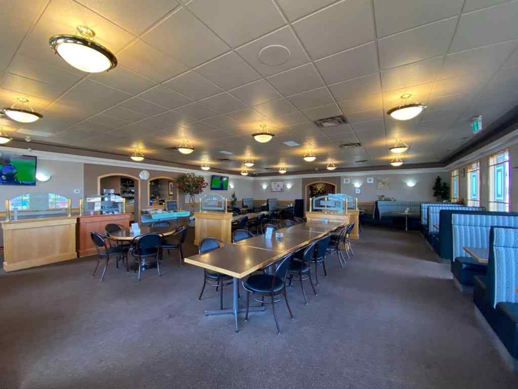 MLS® A2250225 - 5036 46 Avenue  in NONE Taber, Commercial