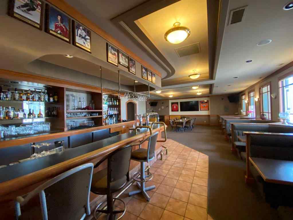 MLS® A2250225 - 5036 46 Avenue  in NONE Taber, Commercial