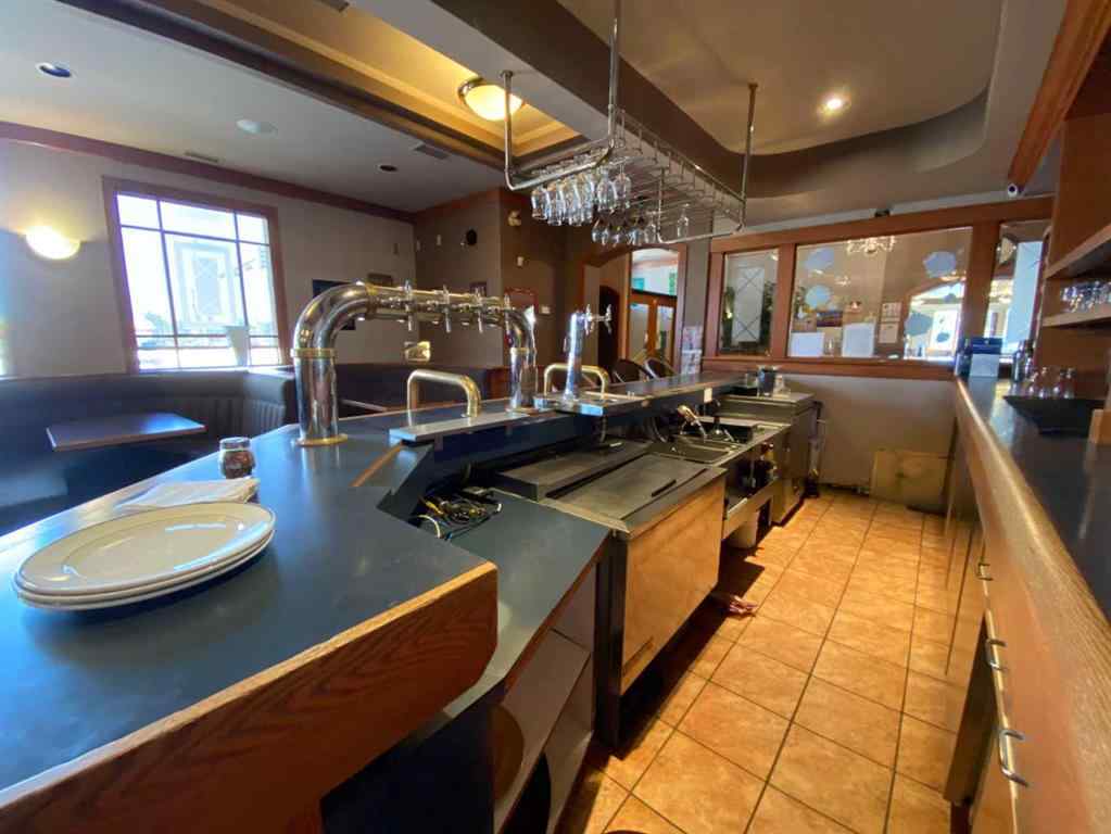 MLS® A2250225 - 5036 46 Avenue  in NONE Taber, Commercial