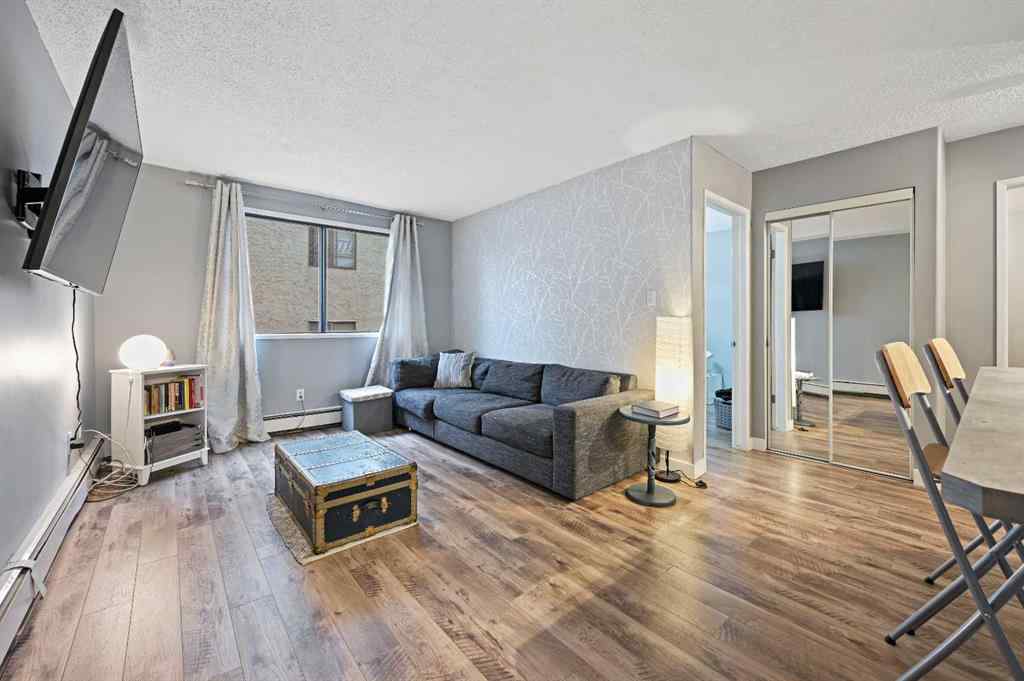 MLS® A2250233 - Unit #203 2734 17 Avenue SW in Shaganappi Calgary, Residential