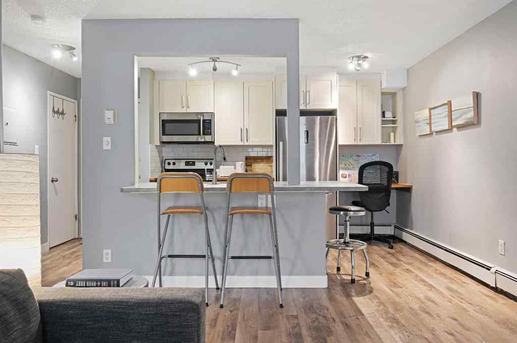 MLS® A2250233 - Unit #203 2734 17 Avenue SW in Shaganappi Calgary, Residential