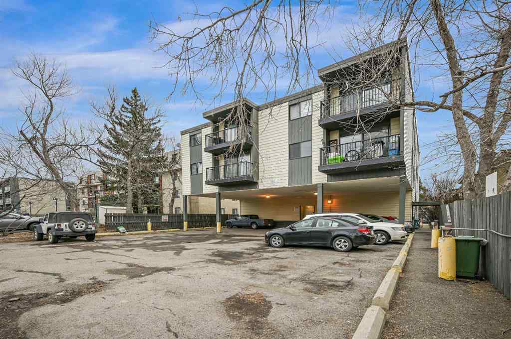MLS® A2250233 - Unit #203 2734 17 Avenue SW in Shaganappi Calgary, Residential