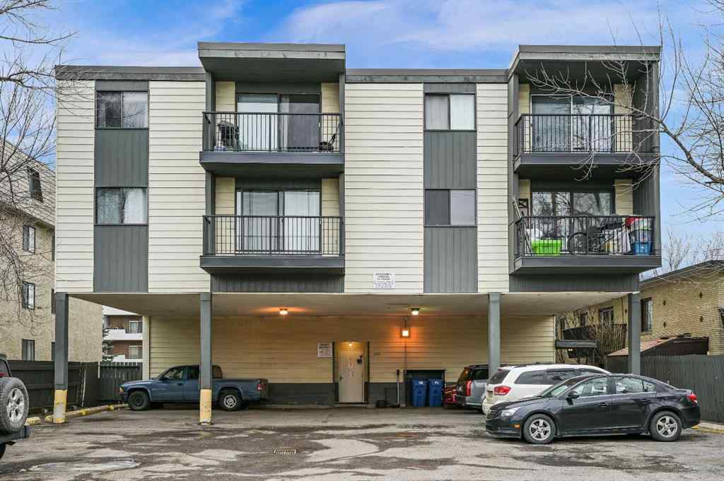 MLS® A2250233 - Unit #203 2734 17 Avenue SW in Shaganappi Calgary, Residential