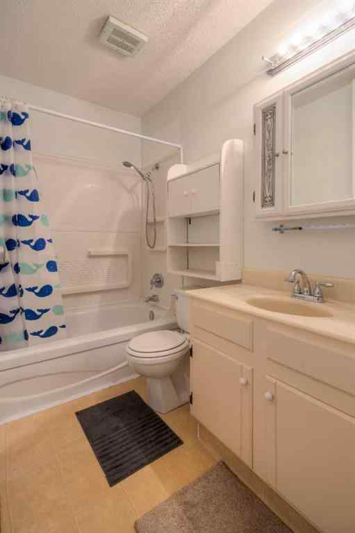 MLS® A2250235 - Unit #17 115 Lafayette Boulevard W in Varsity Village Lethbridge, Residential
