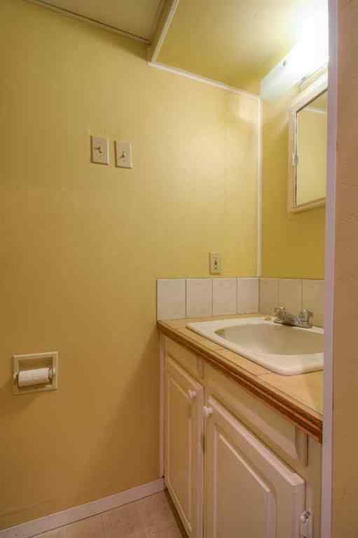 MLS® A2250235 - Unit #17 115 Lafayette Boulevard W in Varsity Village Lethbridge, Residential