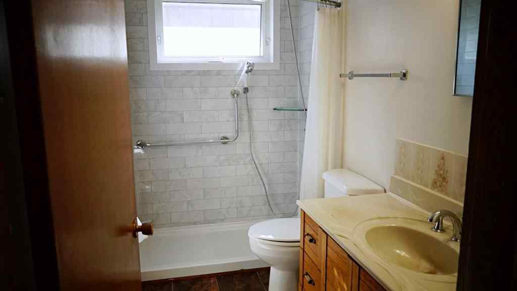MLS® A2250236 - 5308 52nd Avenue  in Mannville Mannville, Residential