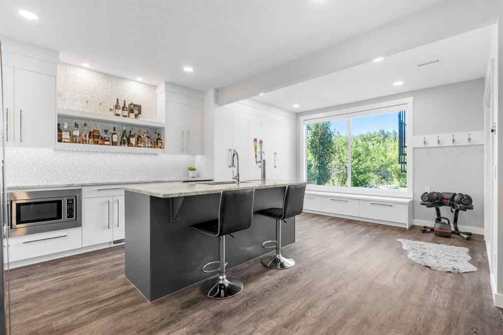 MLS® A2250237 - 117 West Grove Point SW in West Springs Calgary, Residential