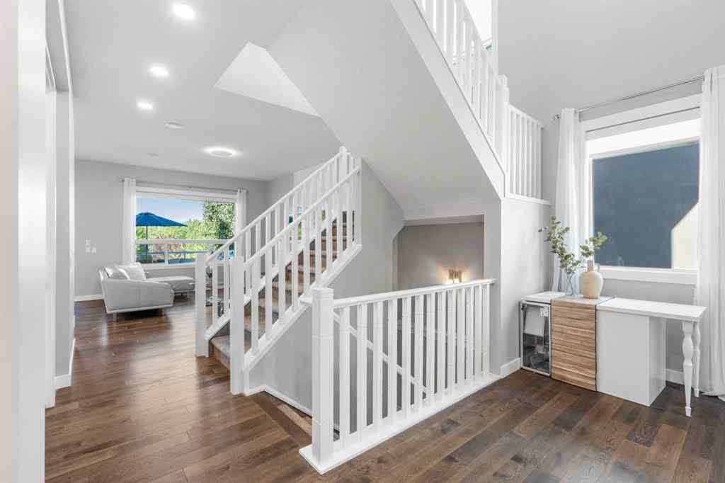 MLS® A2250237 - 117 West Grove Point SW in West Springs Calgary, Residential