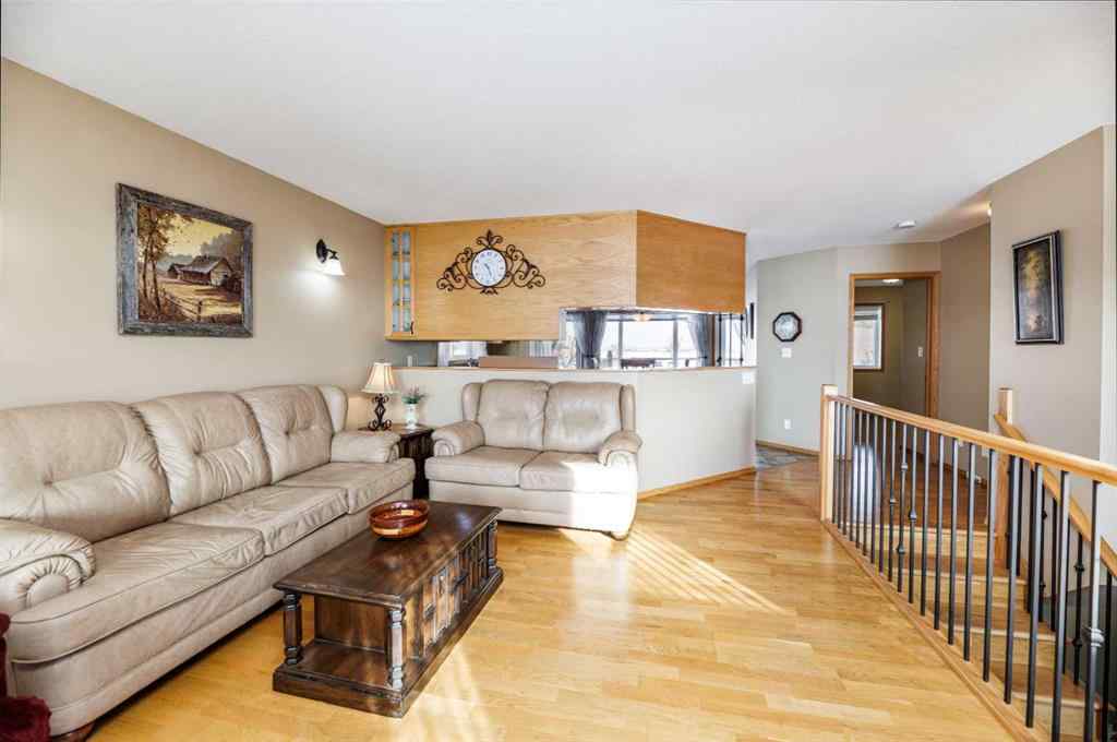 MLS® A2250241 - 4583 Eastview Crescent  in NONE Rimbey, Residential