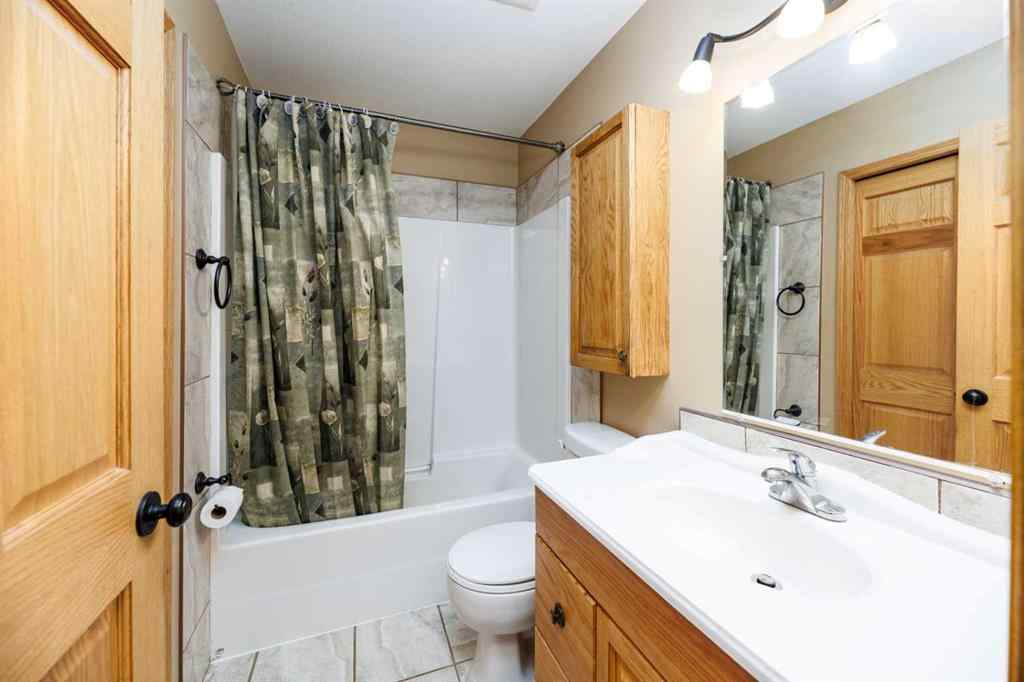 MLS® A2250241 - 4583 Eastview Crescent  in NONE Rimbey, Residential