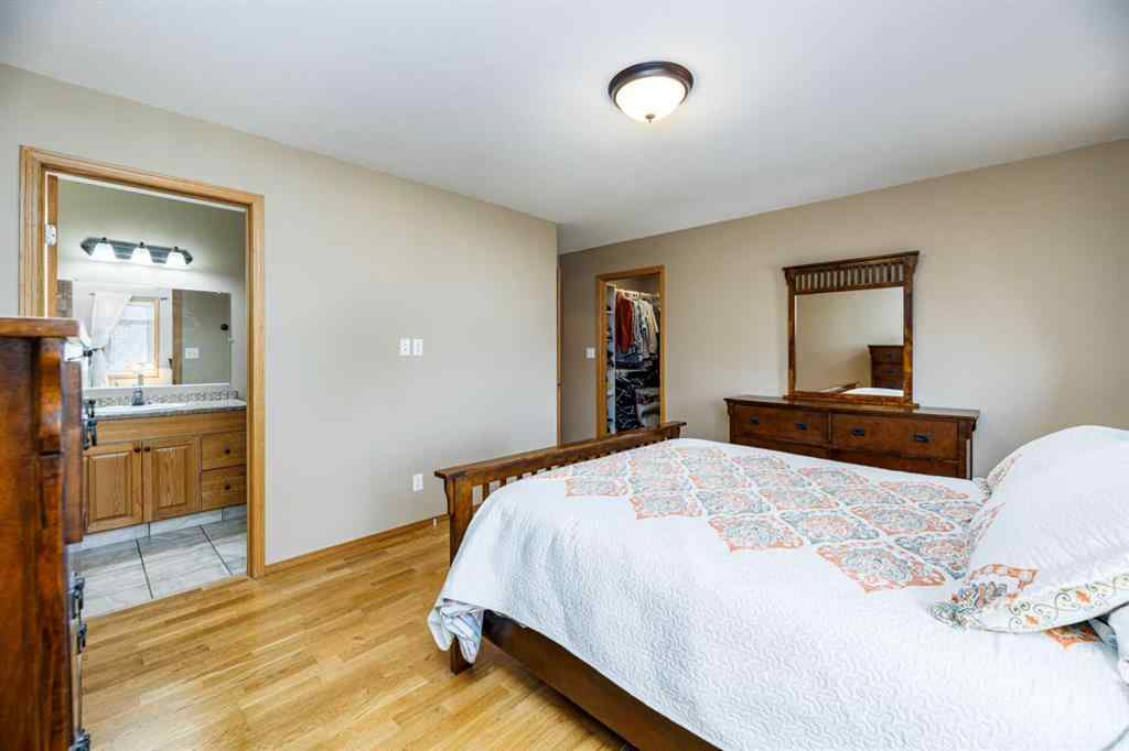 MLS® A2250241 - 4583 Eastview Crescent  in NONE Rimbey, Residential