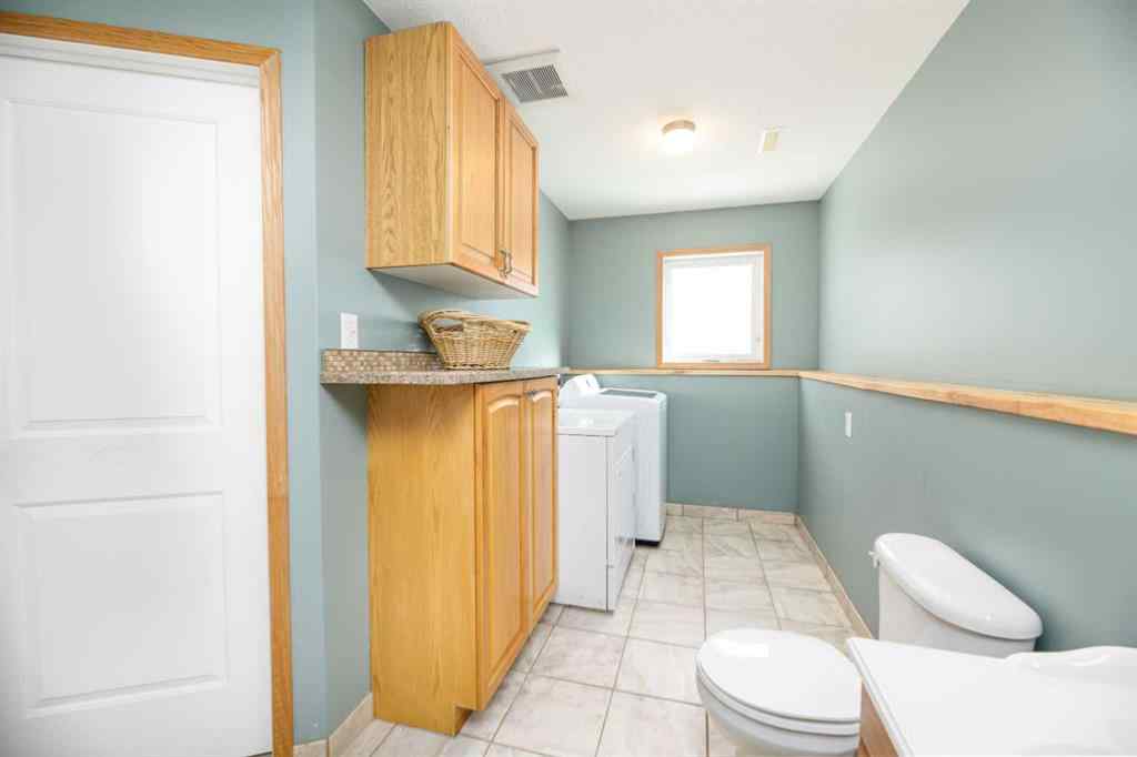 MLS® A2250241 - 4583 Eastview Crescent  in NONE Rimbey, Residential