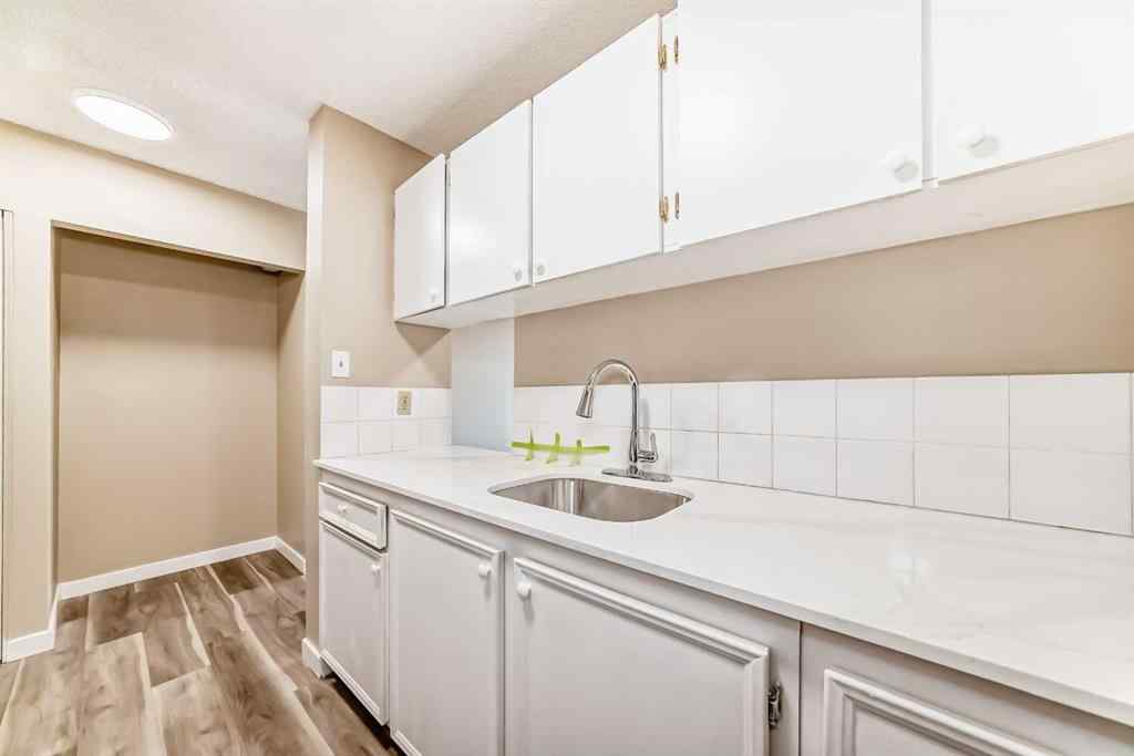 MLS® A2250245 - Unit #401 116 3 Avenue SE in Chinatown Calgary, Residential