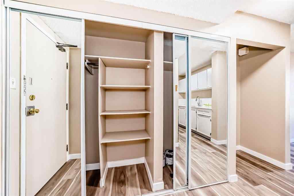 MLS® A2250245 - Unit #401 116 3 Avenue SE in Chinatown Calgary, Residential