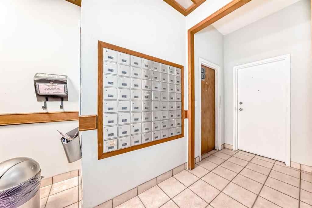 MLS® A2250245 - Unit #401 116 3 Avenue SE in Chinatown Calgary, Residential