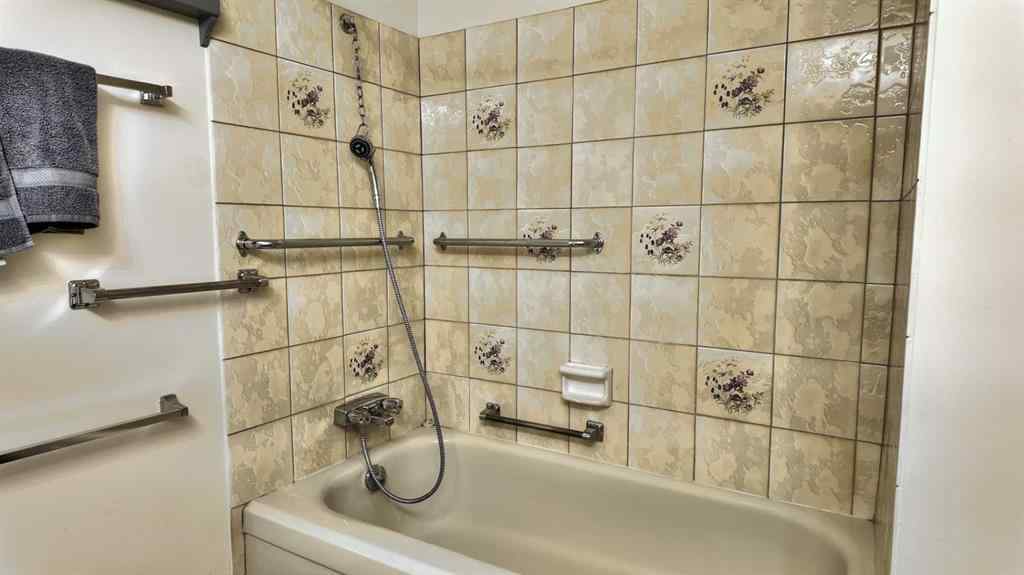 MLS® A2250248 - 908 Larch Place  in Larch Canmore, Residential