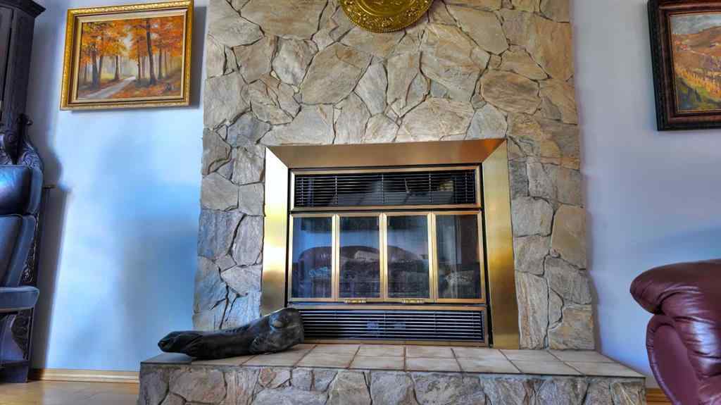 MLS® A2250248 - 908 Larch Place  in Larch Canmore, Residential