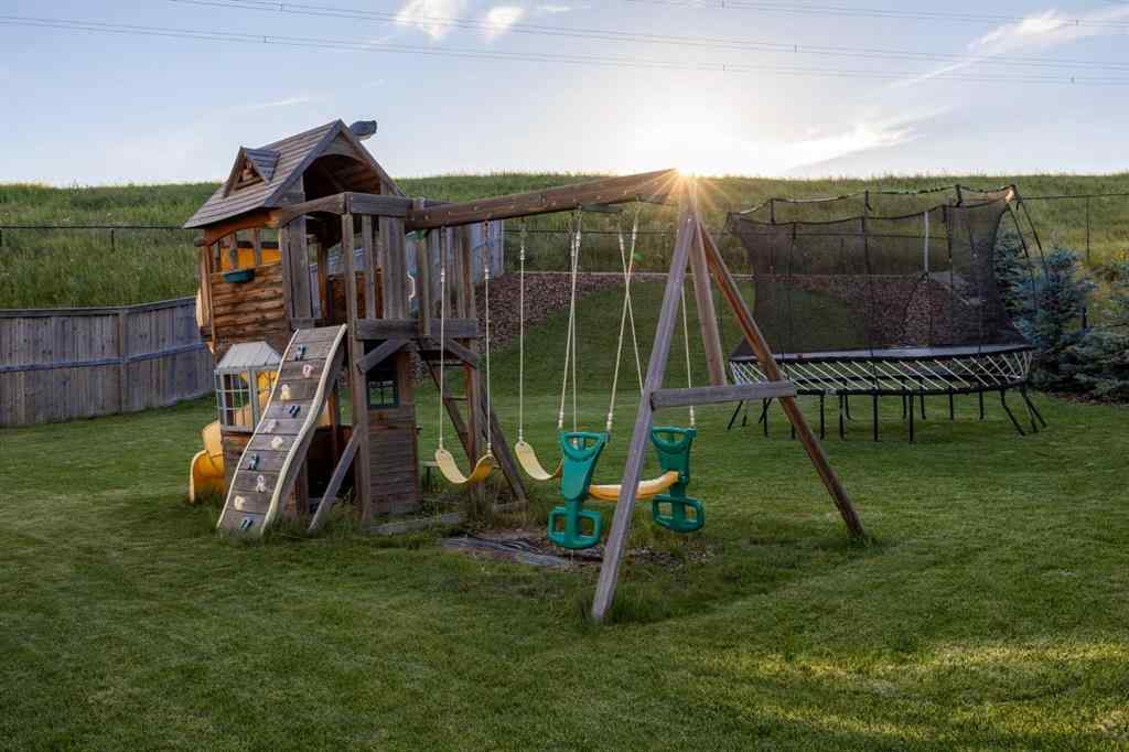 MLS® A2250253 - 80 Tuscany Summit Terrace NW in Tuscany Calgary, Residential