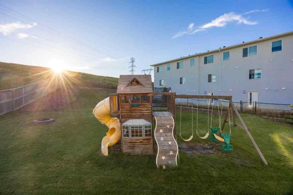 MLS® A2250253 - 80 Tuscany Summit Terrace NW in Tuscany Calgary, Residential