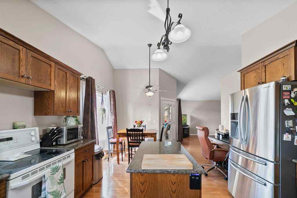 MLS® A2250257 - 5414 59 Street  in Creekside Camrose, Residential