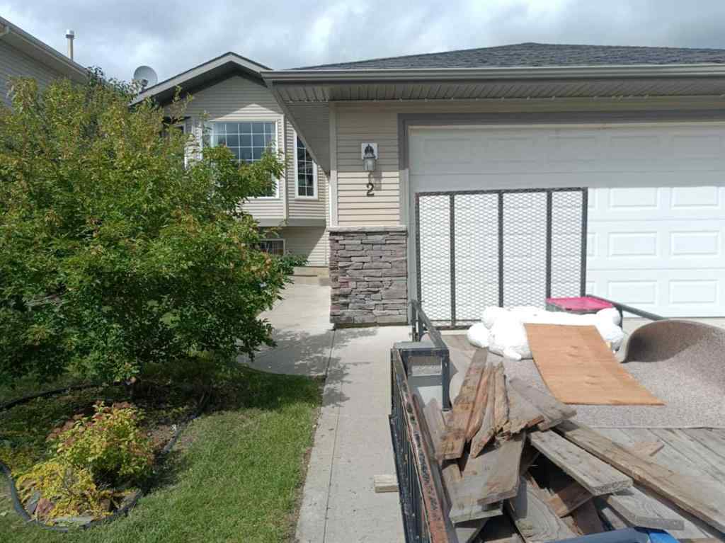 MLS® A2250258 - 2 Holsworth Place  in Hewlett Park Sylvan Lake, Residential