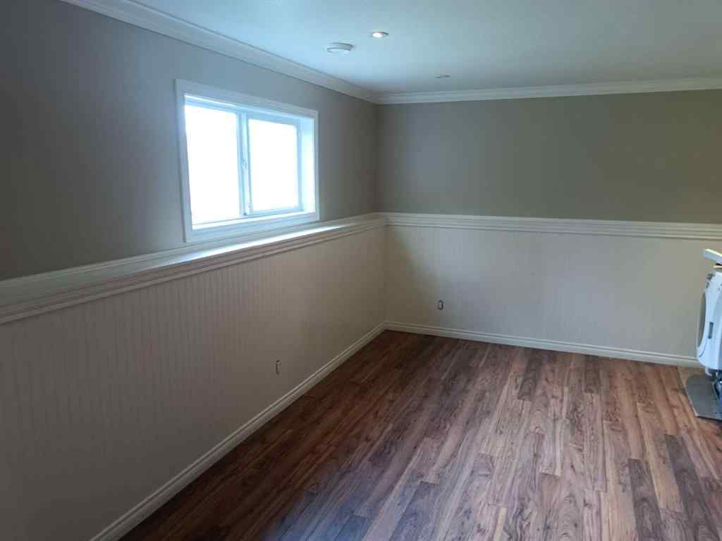 MLS® A2250258 - 2 Holsworth Place  in Hewlett Park Sylvan Lake, Residential