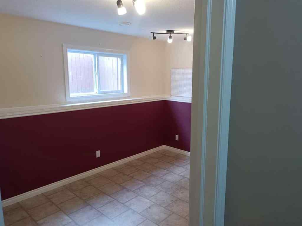 MLS® A2250258 - 2 Holsworth Place  in Hewlett Park Sylvan Lake, Residential