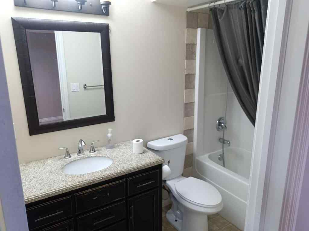MLS® A2250258 - 2 Holsworth Place  in Hewlett Park Sylvan Lake, Residential