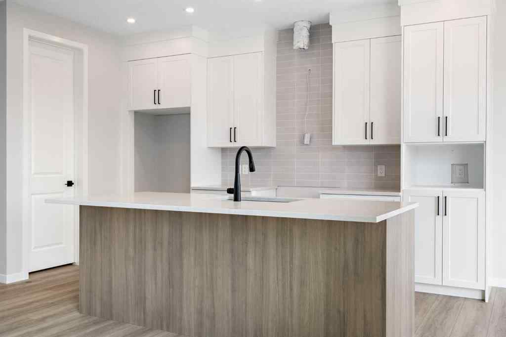 MLS® A2250270 - 262 West Grove Lane SW in West Springs Calgary, Residential